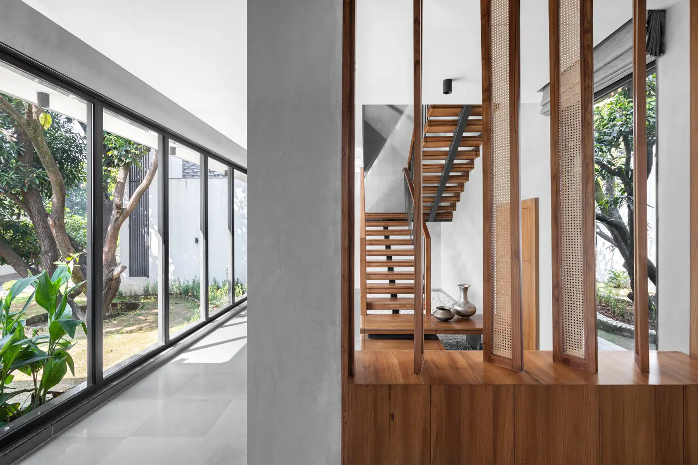 Slim Aluminium External Systems